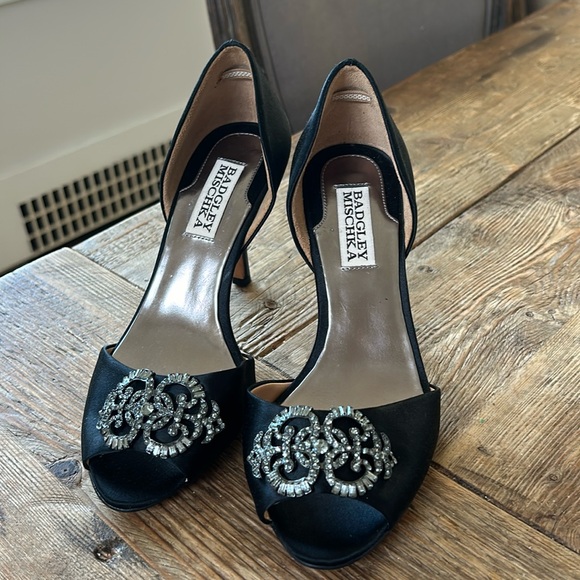 Black satin party shoe - Picture 1 of 4